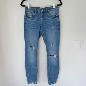 ZARA Distressed Blue Jeans in Azure Blue Size 6